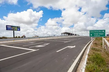 
			
				Governo de Alagoas inaugura novo trecho de duplicação da AL-220
			
			