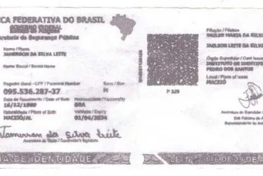 
				Homem é morto a facadas e namorado é preso com a arma e sujo de manchas de sangue
			
			