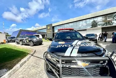 
			
				Vigilante é preso em Maceió por homicídio cometido em 2018 em Pernambuco
			
			