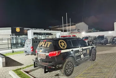 
			
				Suspeito de furtar objetos de carro em estacionamento é preso na orla de Maceió
			
			