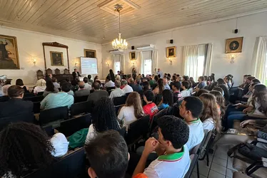 
			
				Inácio Loiola fala sobre passagem de Lampião em Alagoas durante debate
			
			