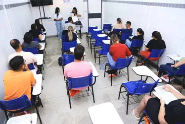 
			
				Mais de 13 mil candidatos comparecem à prova do TJ de Alagoas; gabarito sai nesta segunda
			
			
