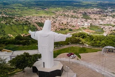 
			
				Homem é preso após criança denunciar agressão à mãe em Palmeira dos Índios
			
			