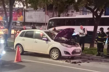 
			
				Incêndio em carro deixa trânsito congestionado na Av. Fernandes Lima
			
			