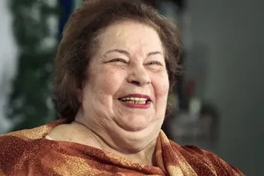 
			
				Nana Caymmi volta a ser internada e passa por cateterismo
			
			