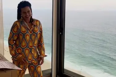
			
				Narcisa mostra detalhes do novo apartamento de luxo no Rio
			
			