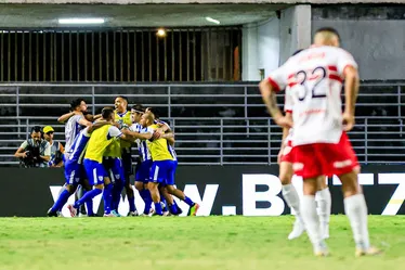 
			
				No Rei Pelé, CRB perde para o Avaí e aumenta série sem vitórias na Série B
			
			