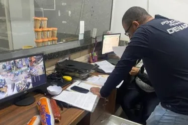 
			
				Operação mira “sistema bancário” para lavar dinheiro do tráfico do PCC
			
			