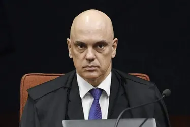 
			
				Moraes desobriga bloqueio a VPN, mas mantém multa a quem acessar o X
			
			