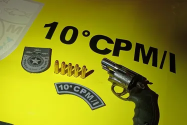 
				PM apreende 22 armas de fogo e sete quilos de drogas em uma semana
			
			