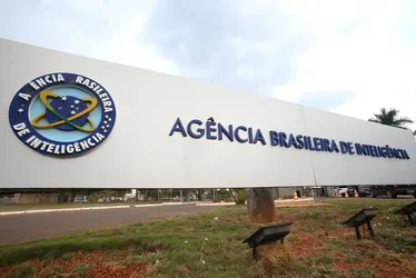 
			
				Parlamentares alagoanos foram espionados pela Abin, diz PF. Saiba quem são
			
			