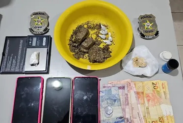 
				Polícia prende mulher apontada como líder do tráfico de drogas em favela de Campos Alegre
			
			