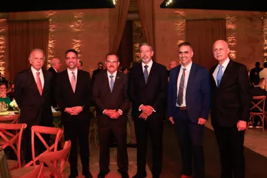 
			
				Sindaçúcar Alagoas reúne autoridades em evento na capital para comemorar 80 anos
			
			