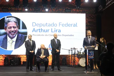 
			
				Sindaçúcar Alagoas reúne autoridades em evento na capital para comemorar 80 anos
			
			