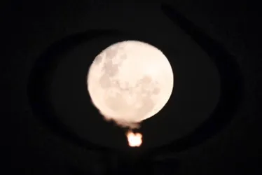 
			
				Superlua azul: fenômeno ocorre nesta segunda
			
			