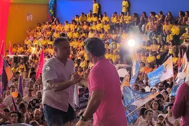 
			
				“Tiraram Rodrigo porque quem assume o Senado é a mãe do prefeito JHC”
			
			