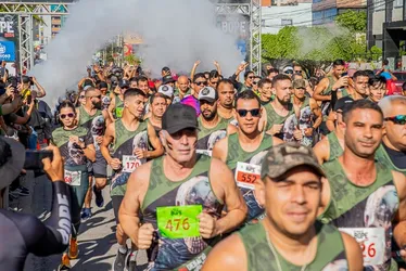 
			
				VII Desafio Bope reúne multidão de atletas na orla de Maceió
			
			