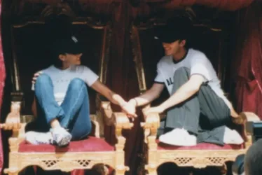 
			
				Victoria e David Beckham relembram bastidores de casamento; veja fotos
			
			