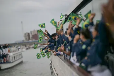 
			
				Vídeo: veja desfile do Time Brasil na abertura das Olimpíadas de Paris
			
			