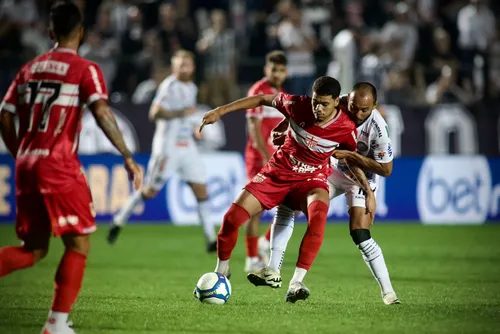 
				Com time reserva, CRB joga mal e perde para o Operário por 2 a 0
			
			