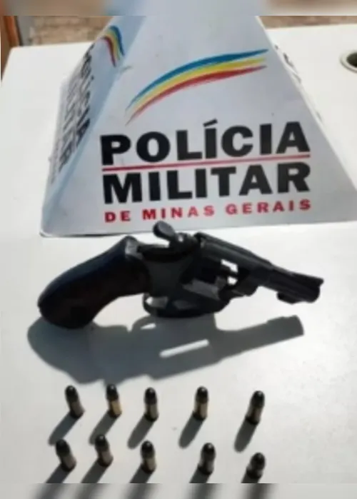 

					Criança de 7 anos leva arma para a escola e pai é preso em flagrante

				