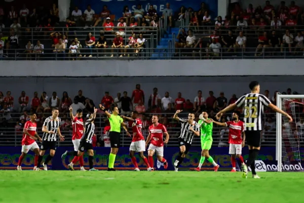  No Rei Pelé, CRB arranca empate com o líder Santos, pela Série B: 1 a 1 