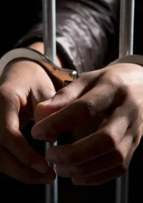 Homem é detido após furtar 71 itens de supermercado no Benedito Bentes