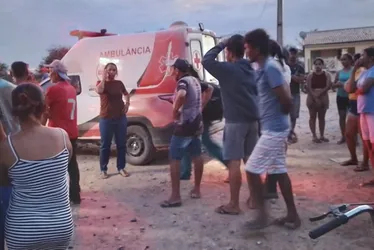 
				Adolescente entra armado em escola e mata três estudantes no interior da Bahia
			
			