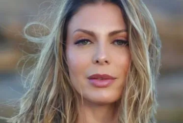 
			
				Advogada explica caso de Sheila Mello após complicação com hidrogel
			
			