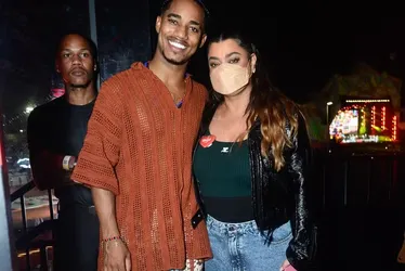 
				Affair de Preta Gil esclarece status de relacionamento ao posar com cantora no Rock in Rio
			
			