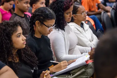 
			
				Alunos esclarecem as últimas dúvidas durante o 'Revisão ENEM' em Maceió e Arapiraca
			
			