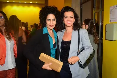 
			
				Ana Cecília Costa, de 'Renascer', faz aparição rara com a namorada
			
			