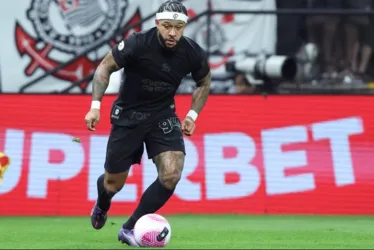 
			
				Após golaço, Depay elege brasileiro como jogador favorito.
			
			