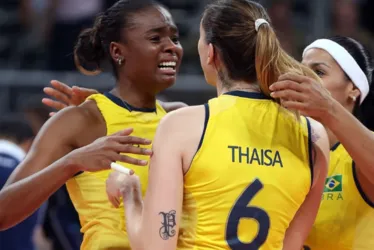 
			
				Bicampeã olímpica do vôlei anuncia aposentadoria
			
			