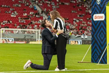 
			
				Botafoguense é pedida em casamento na Arena BRB Mané Garrincha
			
			
