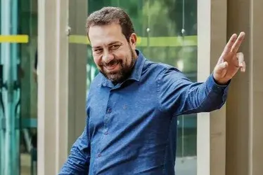 
			
				Boulos torrou R$7,3 milhões em ‘impulsionamentos’ nas redes sociais
			
			
