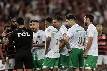
			
				CBF afasta árbitros de vídeo de duas partidas da 31ª rodada do Brasileirão
			
			