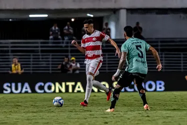 
			
				CRB chega em Santa Catarina e terá novidades contra o Brusque
			
			