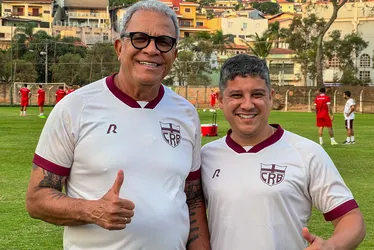
			
				CRB finaliza preparação para encarar Guarani, com homenagem a fisioterapeuta regatiano
			
			