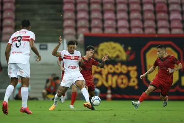 
			
				CRB perde para o Sport, na Arena de Pernambuco, e desce uma posição na tabela
			
			
