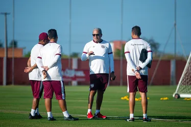 
			
				CRB tem pelo menos quatro dúvidas para duelo com o Guarani
			
			