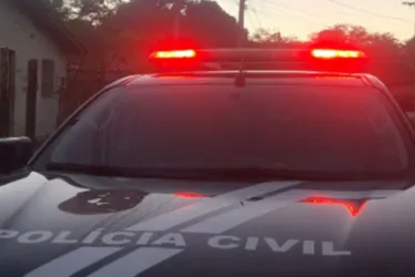
			
				Casal é assassinado a tiros após distribuir doces para crianças
			
			