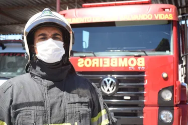 
				Colisão entre moto e ônibus deixa quatro feridos na Av. Durval de Góes Monteiro
			
			