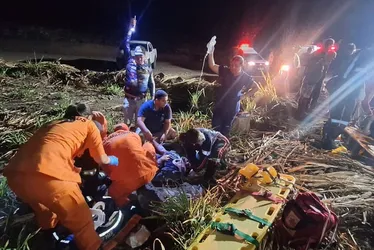 
			
				Em menos de 12h, acidentes com motociclistas matam 2 e deixam 5 feridos no interior de AL
			
			