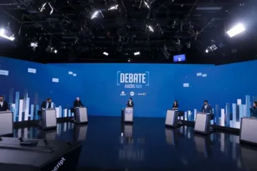 
			
				Com Marçal contido, 7º debate em SP tem mais propostas e menos ofensas
			
			