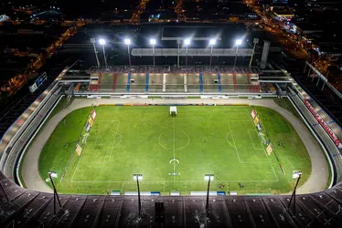 
			
				Após pedido da PM e parecer do MPE, jogo do CRB contra Operário será com portões fechados
			
			