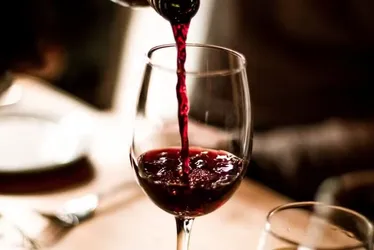 
			
				Crise dos vinhos: França vai gastar milhões para destruir vinhedos
			
			