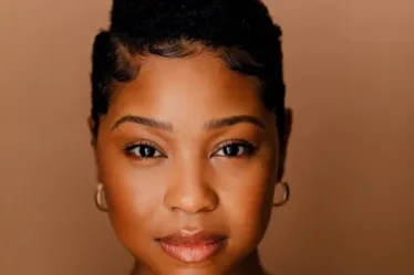 
			
				Crutch | Série de comédia da Paramount+ escala Adrianna Mitchell
			
			