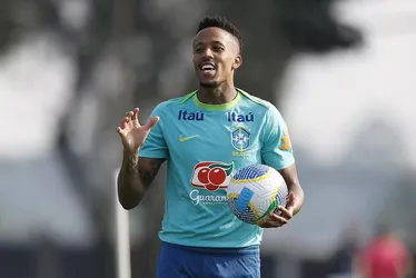 
			
				Éder Militão é cortado da seleção brasileira por lesão muscular na coxa
			
			