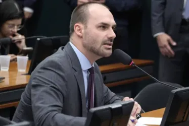 
			
				Eduardo Bolsonaro defende Gayer após operação da PF
			
			